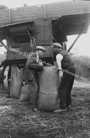 FILLING SACKS